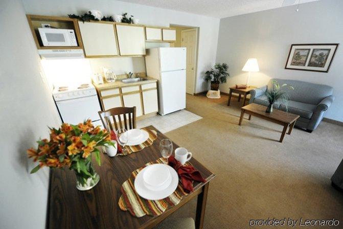 Affordable Suites Of America Fredericksburg Room photo